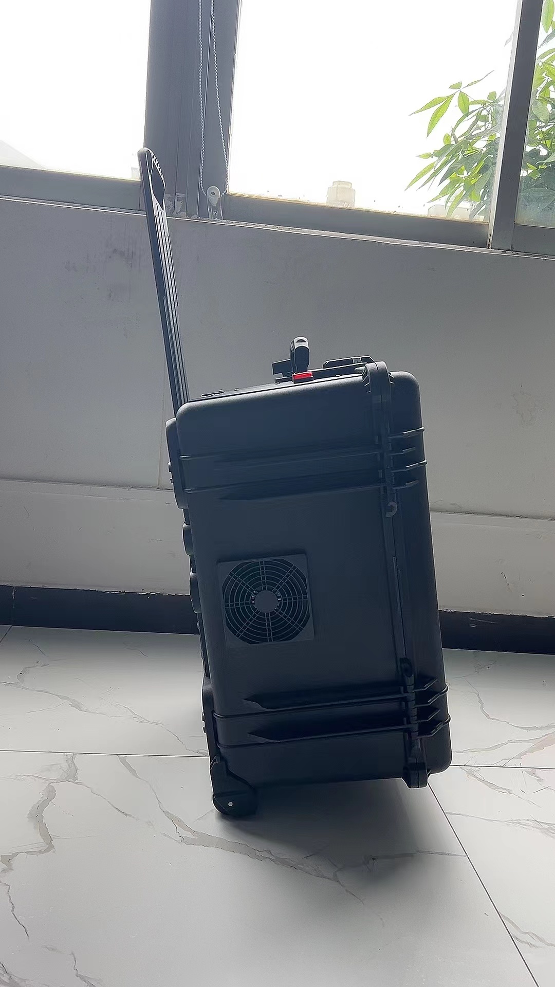 海勃湾手拉箱型移动通信干扰器